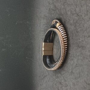 Unbranded multiple layer black gold tone magnetic bracelet